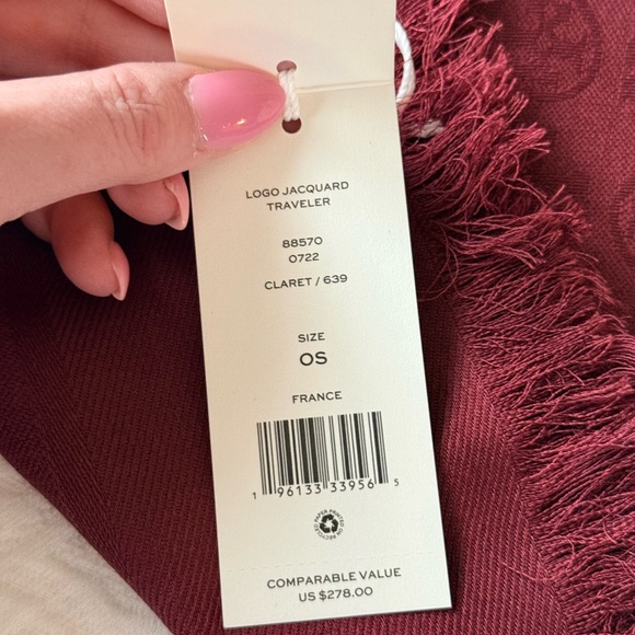 Tory Burch Monogram Jacquard Traveler Scarf Color Claret NWT - Picture 3 of 9